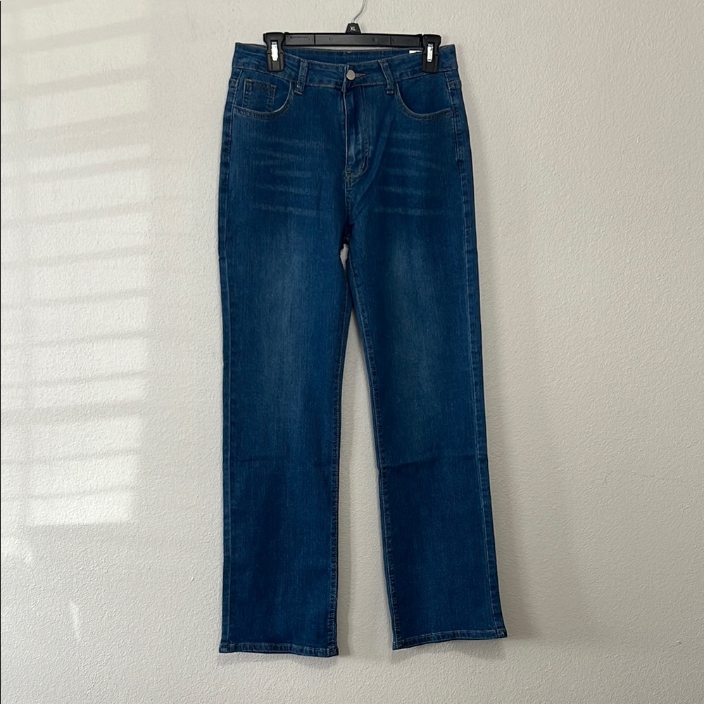 Blue Straight Jeans with Smooth‎ Denim Texture Waist 28 in. Inseam 30in